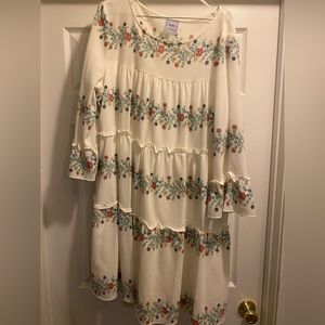 Women’s white floral dress